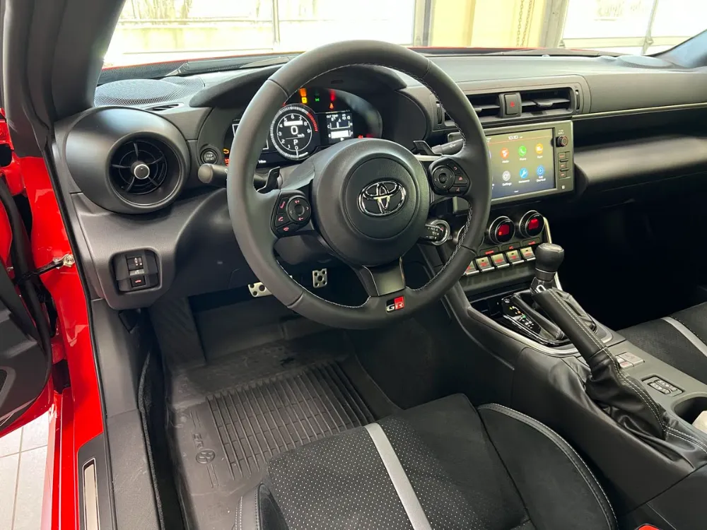 2022 Toyota 86 Premium Interior in Track Red 21